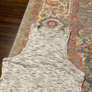 Lululemon women’s tank, size 6